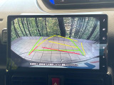 【バックカメラ】駐車時に後方がリアルタイム映像で確認できます。大型商業施設や立体駐車場での駐車時や、夜間のバック時に大活躍!運転スキルに関わらず、今や必須となった装備のひとつです!