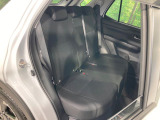 高品質なオリジナルフロアマットもオプションにてご用意しております。お好きなデザインやカラーをお車に合わせて選んでいただくことができます♪