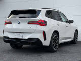 BMW Premium Selection 江戸川は、約20台の展示スペースがあり、常時新車拠店より厳選された認定中古車が続々と入庫しております。