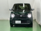 LEDヘッドライトを装備しています。LEDヘッドライトはとても明るく、雨の日や夜間走行も安全・安心です。オートライトコントロール付きで周囲の明るさに応じて自動で点灯・消灯します