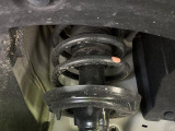 お車を安心してお乗りいただく為には、足回りの定期点検が欠かせません。サービスサポート(有償保証)では無料点検もご提供しており、安心のカーライフをお過ごしいただけるサポート体制が整っています。