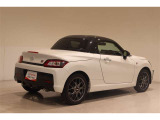 ★★★トヨタ認定中古車★★★ 1年間走行距離無制限の「ロングラン保証」が付いています。全国約4,500ヶ所のトヨタのお店で保証修理可能です。お出かけ先でも安心です。選べる延長保証もご用意しています。