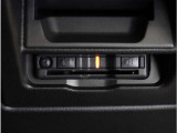 【ETC】今や高速道路走行時の必需品、ETCが付いています。通行料金の割引やスマートICの通過に欠かせません。