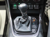M/T車のようなシフトレバー!