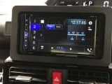 ディスプレイオーディオを装備。スマホとクルマをつなぐことで、これまでのナビに加えて、いろんなサービスが楽しめます。