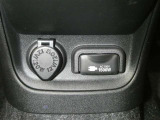 非常時やキャンプなどに役立つAC100Vコンセント付きです。