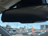 後続車のライトの眩しさを抑えます☆自動防眩ミラー付きです☆