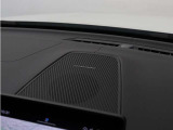 【harman/kardon】世界のオーディオファン垂涎のプレミアムサウンドシステムを搭載。原音に近い音場空間を忠実に再現。乗る人すべてに最良の音響体験を提供します。