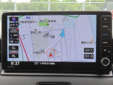 【ホンダコネクト対応ナビ】快適な操作性で、使える機能が満載!自動地図更新機能や24時間365日緊急サポート、スマートフォンを使ったドアロック解除・エンジン始動などといった便利な機能が搭載されています。