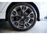 BMWらしい、シンプルですが直感で使いやすい内装デザインです☆お問合せ(無料ダイヤル)0078-6002-613077迄お待ちしております。大阪府吹田市芳野町5-55 毎水曜、第二・第三火曜日定休 営業時間10:00〜18:00