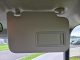 運転席のサンバイザーです。