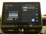 いまや必須装備「ナビゲーション」搭載!知らない場所に、スイスイッとドライブ。なんて便利な機能でしょうか?もう、これなしではハンドルを握れませんね!でも、運転中の操作は危険ですのでご注意ですね♪