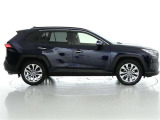 様々なライフスタイルにマッチしたカーライフの可能性を広げるSUV。走破性の良さが魅力ですよね。