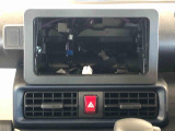 当車両はオーディオレスです。多彩なナビゲーション・オーディオをご用意しております。詳しくは当店スタッフにお問い合わせください。