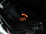 SOSコール/エアバックが展開するような深刻な事故において、自動でSOSコールを発信します。車内で急病人が出るような緊急時は、手動で発信可能です。