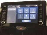 Bluetooth(ブルートゥース)接続機能付き。スマートフォンなどからお気に入りの音楽をワイヤレス再生できます。ドライブがさらに楽しくなりますね。