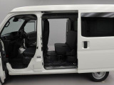 中古車は一物一価、同じようなお車でも、整備状況、外内装の状態など様々です。