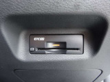 【ETC】高速道路の料金所をストレスなく通過!話題のスポットやサービスエリアに多い「スマートIC」利用時は必須のアイテムです。当店でセットアップを実施、ご納車当日からすぐにご利用いただけます!