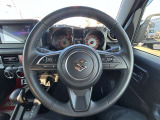 運転時に使用する部分になります。握りやすく、回しやすいかが運転ストレスを左右しますね。