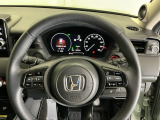 明るく、視認性に優れたメーターで安全運転や燃費管理、車両点検などに役に立つ機能があります ※一部の車種には該当しないものもございます