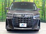 弊社では、全車『修復歴なし』のお車のみ取り扱っております。専任バイヤーによる厳選した仕入れの後、入庫後の車両チェックを行い、ネクステージが認定した高品質な中古車をご提供しております。