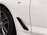 【BMWアロイホイル】軽量かつ強度に拘ったアロイホイル。走行性能ポテンシャルを引き出す設計。車の足元を引き締めてくれる大きなポイントはアロイホイルです。