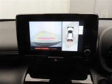 バックモニターを装備しています。車庫入れ時等に車両後方が確認出来るのでとても便利です。