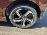 安全・安心な走行のために、納車前にダイハツのクルマを知り尽くしたエキスパートが基本性能に関わる機能や状態を徹底的に点検。消耗部品の交換など法定12ヶ月点検相当の点検・整備を実施しております