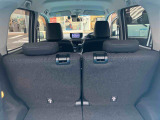 専用のパーツクリーナーを噴霧し、仕上げております。ボディーやガラスの拭き上げ、タイヤワックス等全体をキレイにしております。