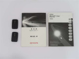 キーを取り出さずにドアを施錠&解錠。クルマの始動も可能です。