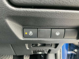 ステアリングヒーター付いています。