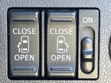【両側パワースライドドア】スマートキーや運転席のスイッチで後席両側スライドドアの開閉が可能♪電動だから力を入れてドアを開ける必要が無く、小さなお子様でも簡単に開け閉めでき快適です♪