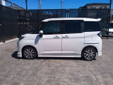 両側パワースライドドア付きだから、狭い駐車スペースなどでの 乗り降りラクラク!小さなお子さまのいるご家庭には嬉しい装備。