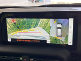 【パノラミックビューモニター】専用のカメラにより、上から見下ろしたような視点で360度クルマの周囲を確認することができます☆死角部分も確認しやすく、狭い場所での切り返しや駐車もスムーズに行えます。