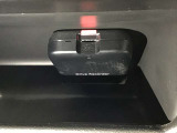ETC車載機が収納されています。