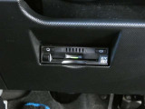 ETC車載器付きです。高速道路の料金所もスムーズに通過できます。※セットアップ費用は別途必要です。