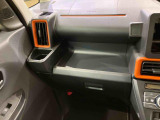 納車前にはプロのメカニックが、各部の点検を行います。ディーラーにしか出来ない品質、そしてサービスできっと満足していただけると思います!