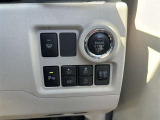 運転席周りには各種スイッチ類がまとめられています!