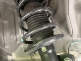 お車を安心してお乗りいただく為には、足回りの定期点検が欠かせません。サービスサポート(有償保証)では無料点検もご提供しており、安心のカーライフをお過ごしいただけるサポート体制が整っています。