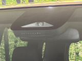 【トヨタセーフティセンス】走行中に前方の車両等を認識し、衝突しそうな時は警報とブレーキで衝突回避と被害軽減をアシスト。より安全にドライブをお楽しみいただけます。
