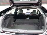 【車屋】として、長く車業界に従事した経験豊富なスタッフが多数在籍しております。