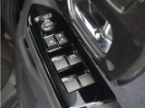 ◆パワーウィンドウスイッチ◆運転席から全席の窓の開閉操作を行うことが出来いつでも換気ができます!