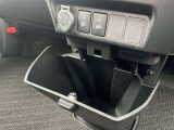運転席・助手席にはシートヒーターが付いています!寒い日の運転でも、&rdquo;ココロ&rdquo;と&rdquo;カラダ&rdquo;をほっこりとしてくれます♪
