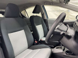 見通しのよいすっきりとした視界で、誰でも運転しやすいです。運転のしやすさは疲れにくさにも繋がりますよ♪