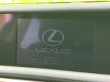 センターディスプレイにナビやオーディオの情報を表示でき、運転席からも画面を確認しやすい配置です。各種メニューをまとめて扱えるため、日々の移動を快適にサポートします。