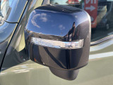 ドアミラーウインカーが付いていますので、周囲の歩行者やほかの車両から確認しやすいです。