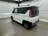 走りにこだわりながら収納力も持ち合わせたお車です。