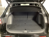 パーセルカバー付き。荷室のプライバシーを守ってくれます。見た目もスッキリ、防犯性も高まります。