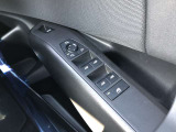 車両の詳細、ご質問につきましては、営業スタッフまでお気軽にご連絡下さいませ。遠方のお客様には実車の詳細動画送信も承ります。お問合せをお待ち致しております。