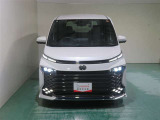明度の高いLEDヘッドライトで、夜間の運転も安心です。